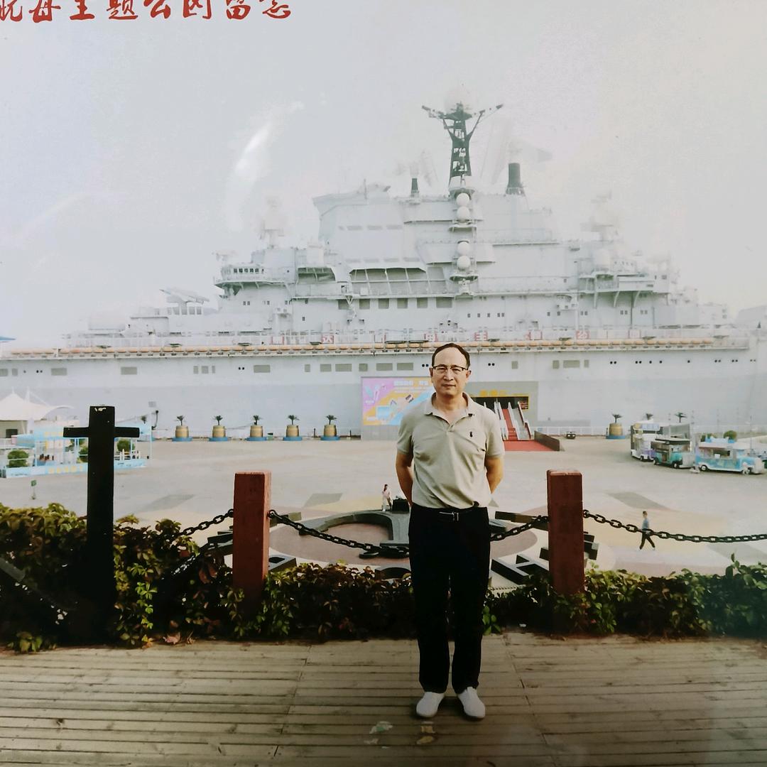 钢铁洪流