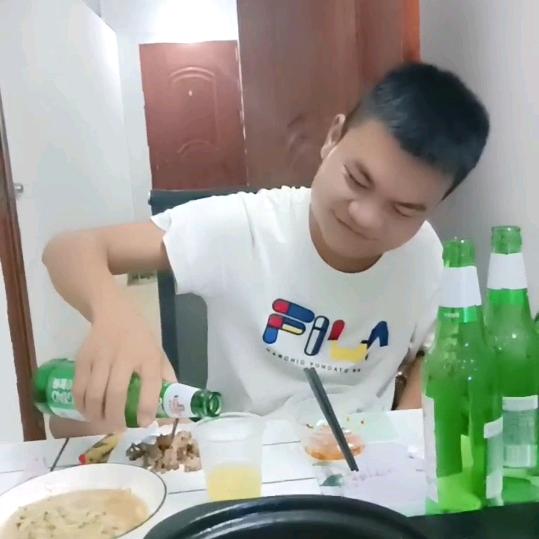 琼海老年人