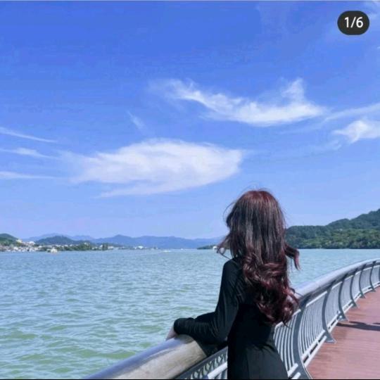华华。