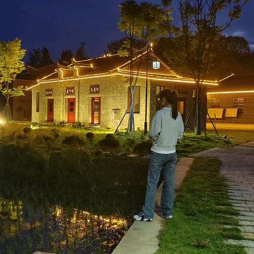 中原突围大食堂小芳