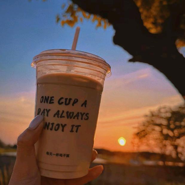 ᐝ ค˒˒晚睡小猫ぐ