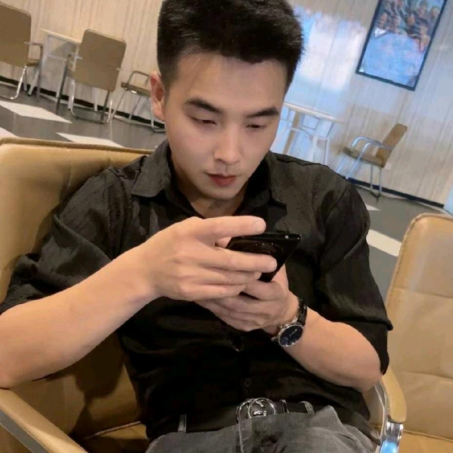 皇影魔君《90后榴莲》