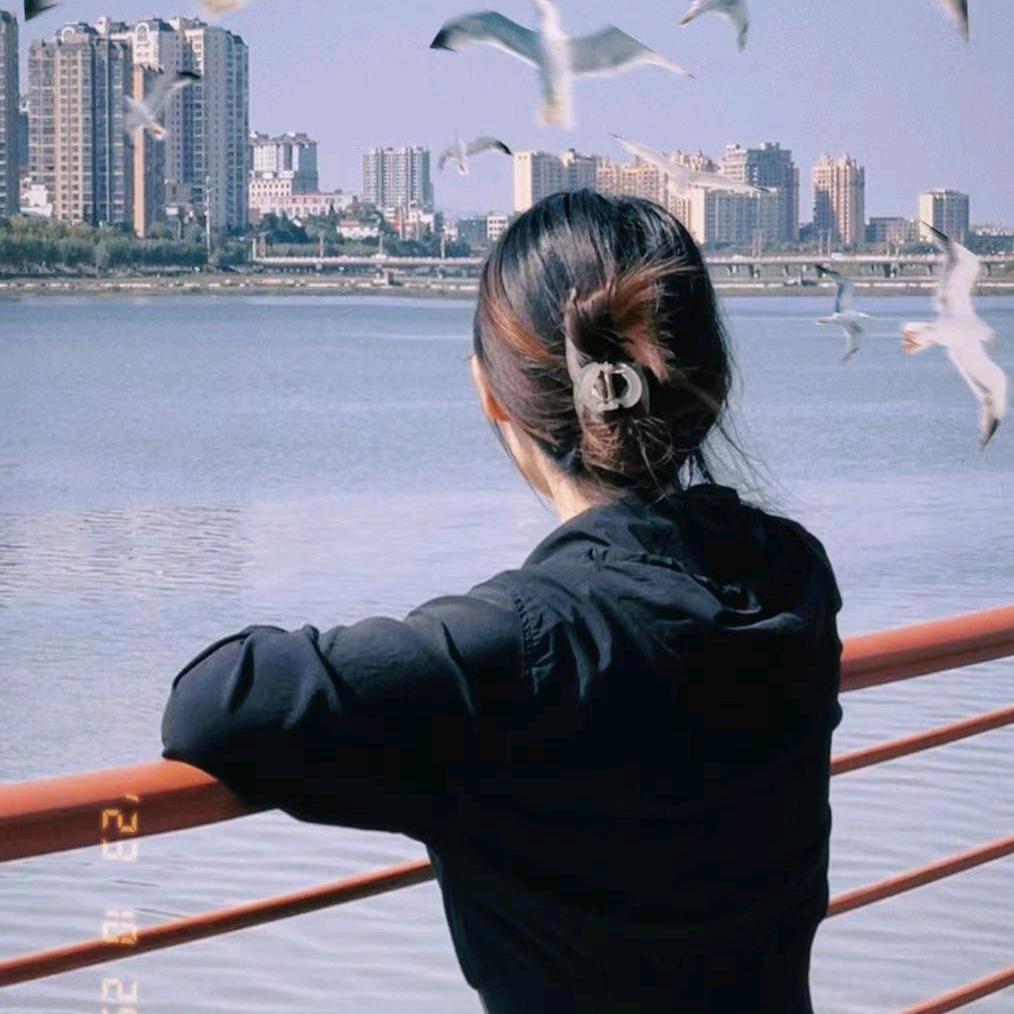 始于初见忠于热烈