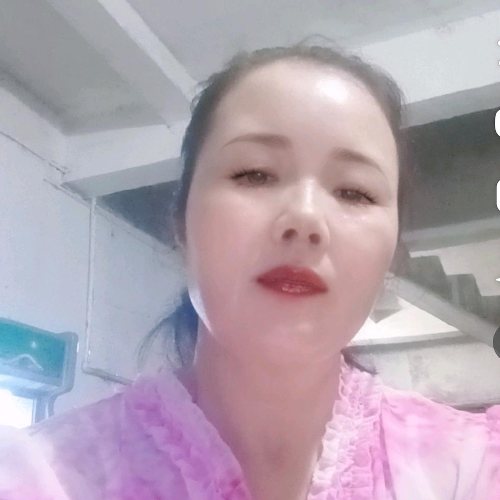 单身卖早餐的小姐姐