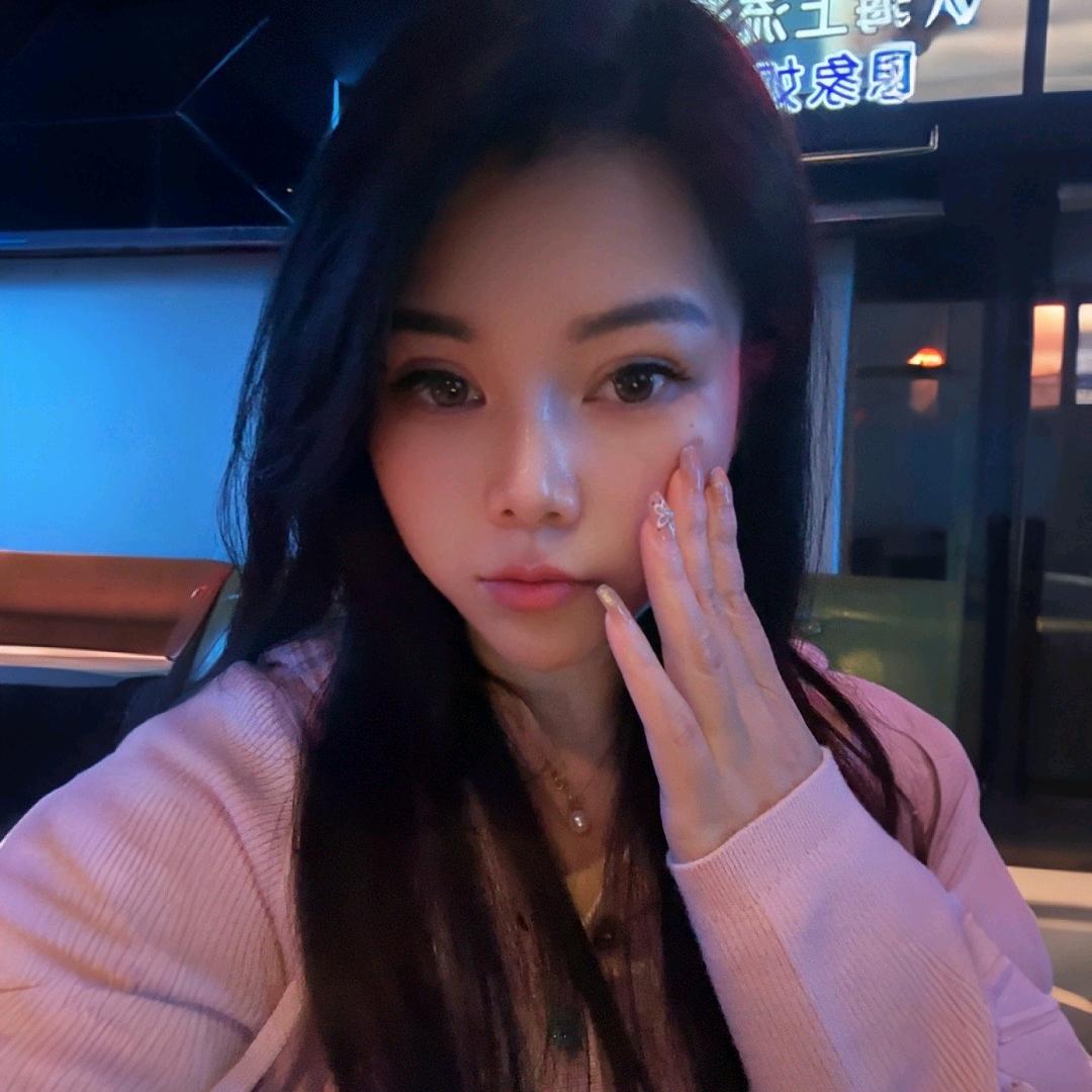 佳盈
