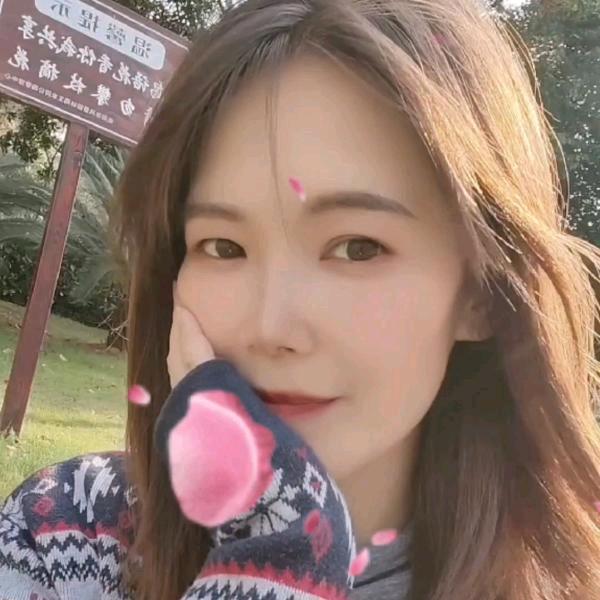 陳菇涼>