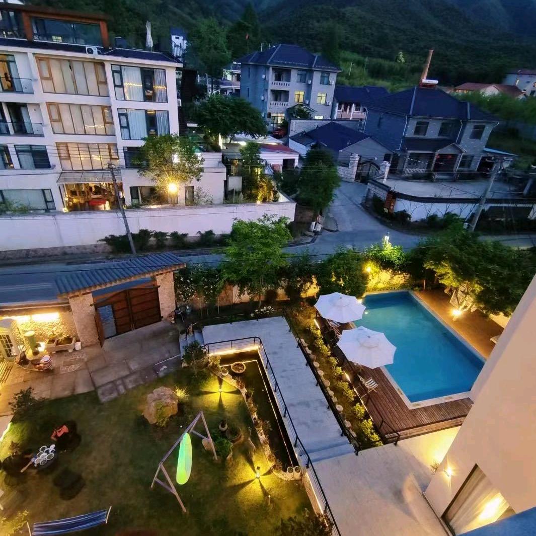 🇨🇳慕夏——阿汤