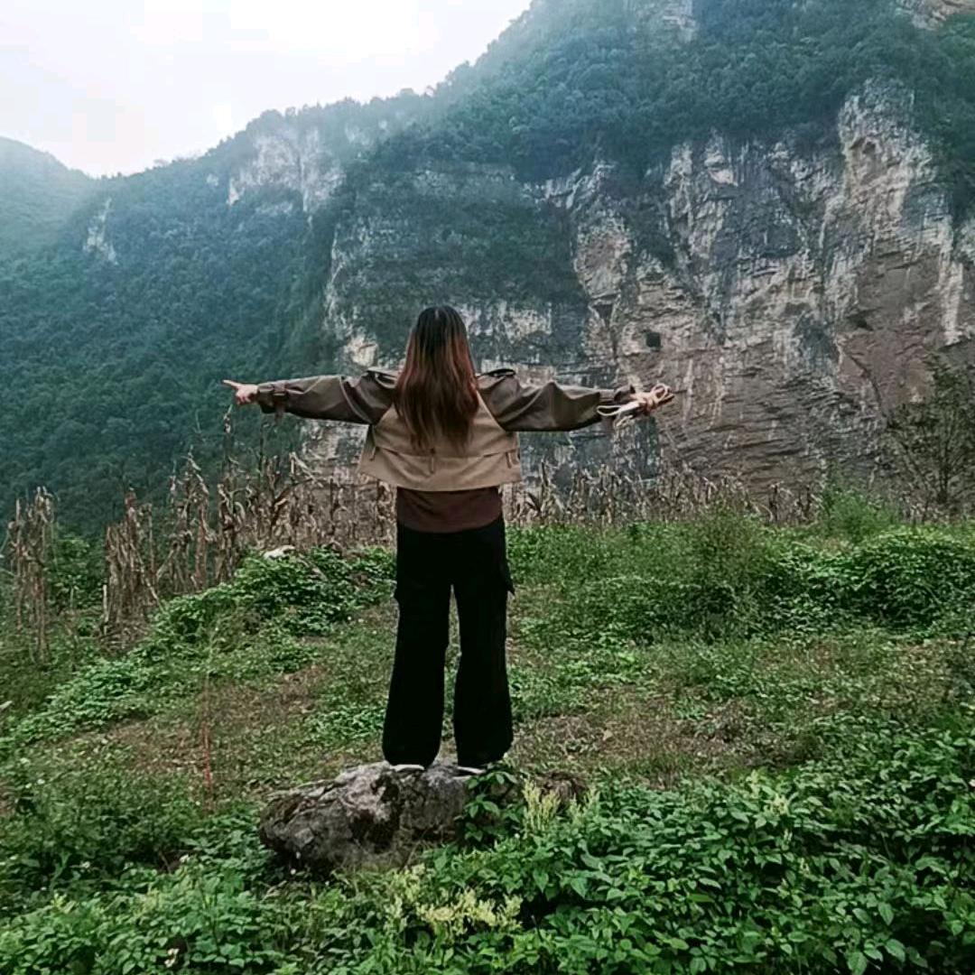 单亲妈妈。乡下妹