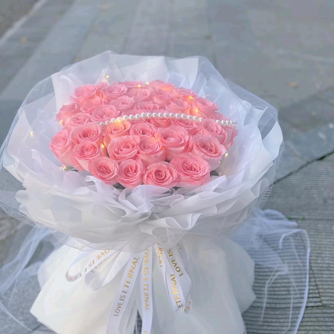 七 彩 鲜 花