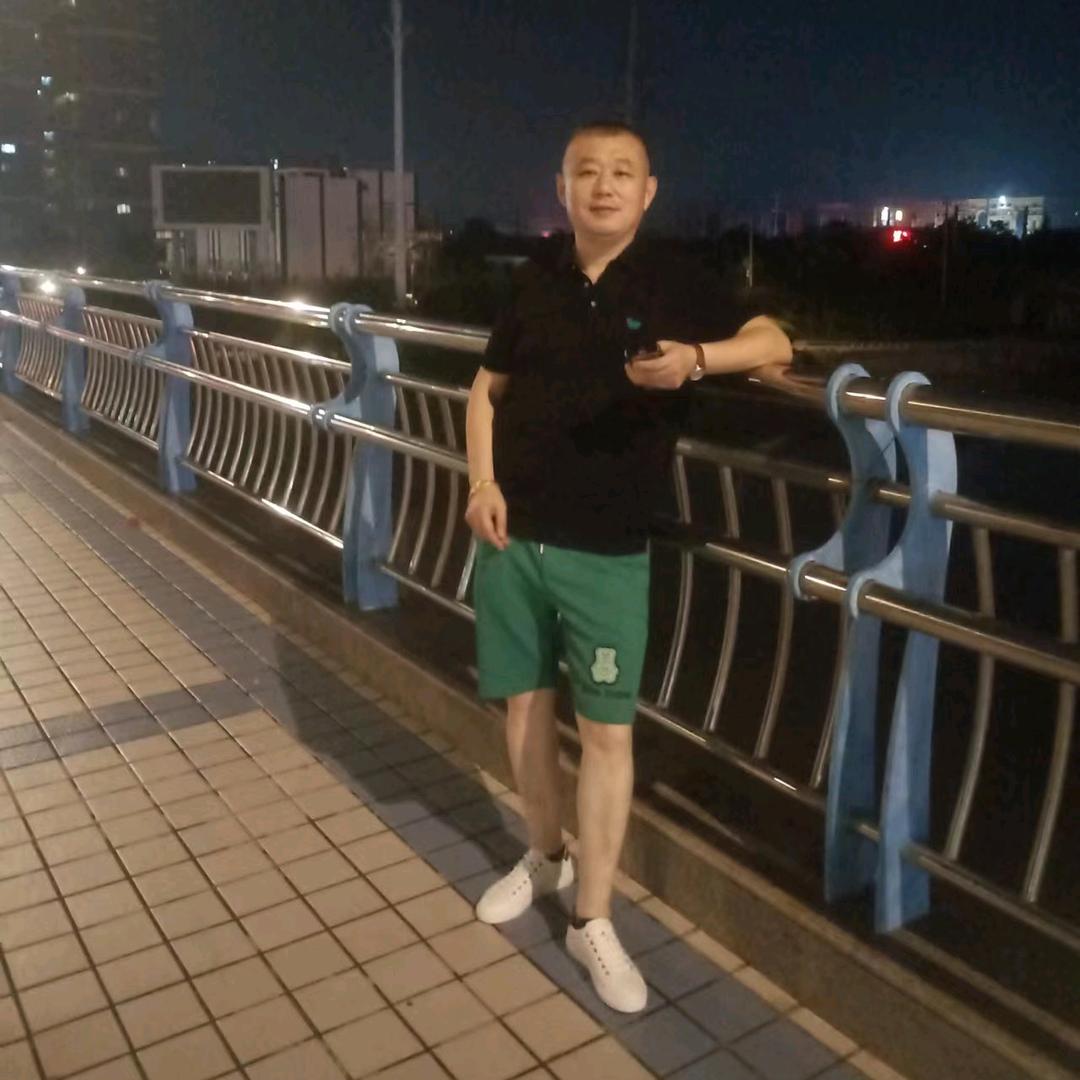 玩够的男人最靠谱 橱窗有惊喜下午三点直播