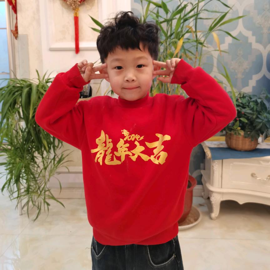 白色衬衣