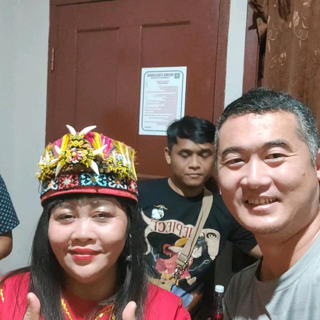 印尼Ibu Ida Dayak团队