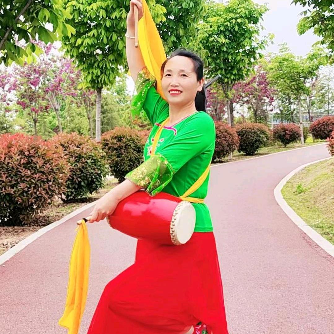 芳华腰鼓💃小红老师