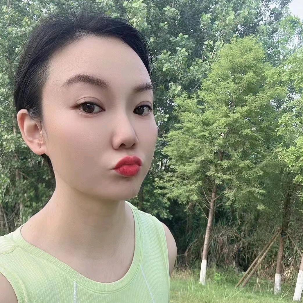 梅梅（蓝士用的）
