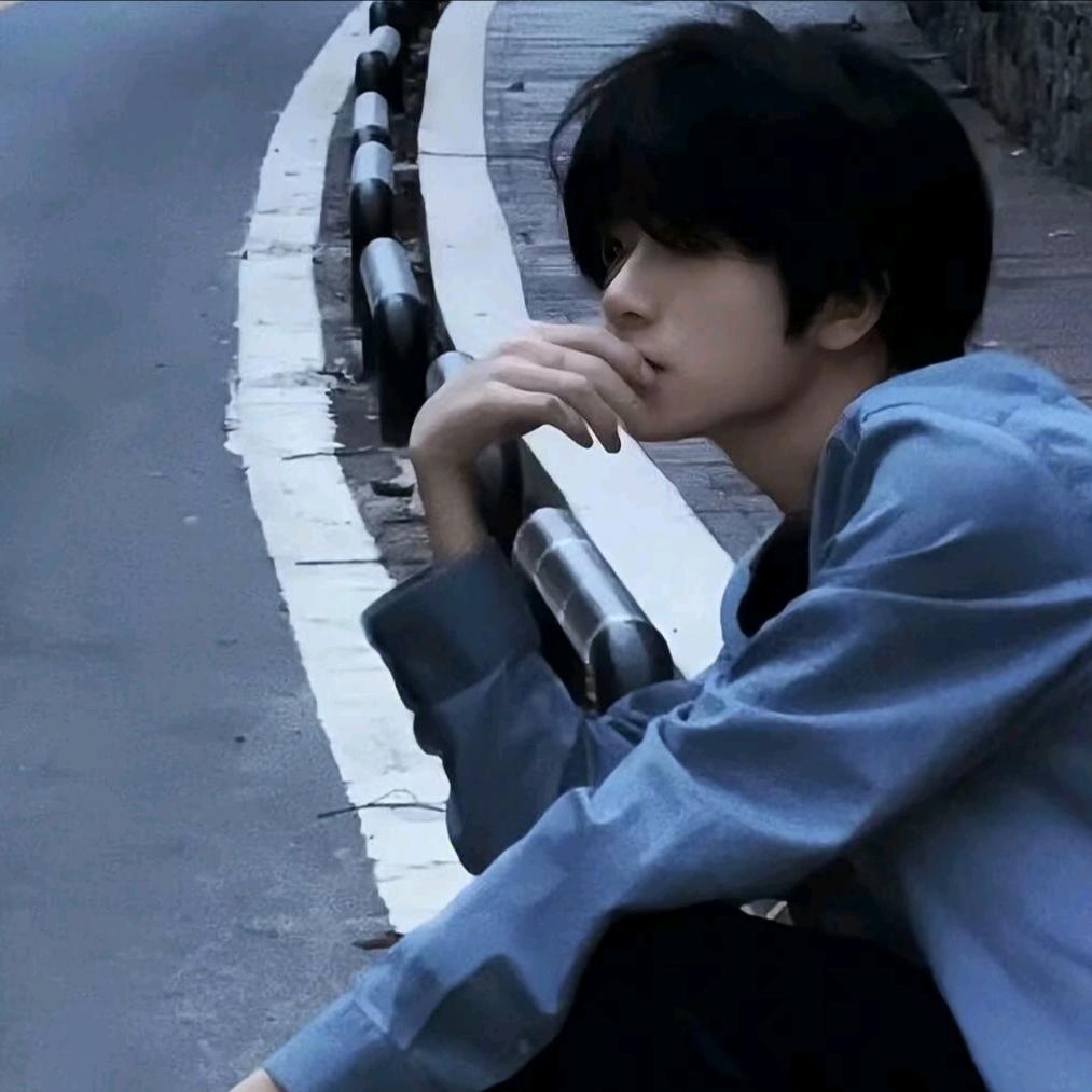 ꧔ꦿ᭄: :ℒ小謎ঞ