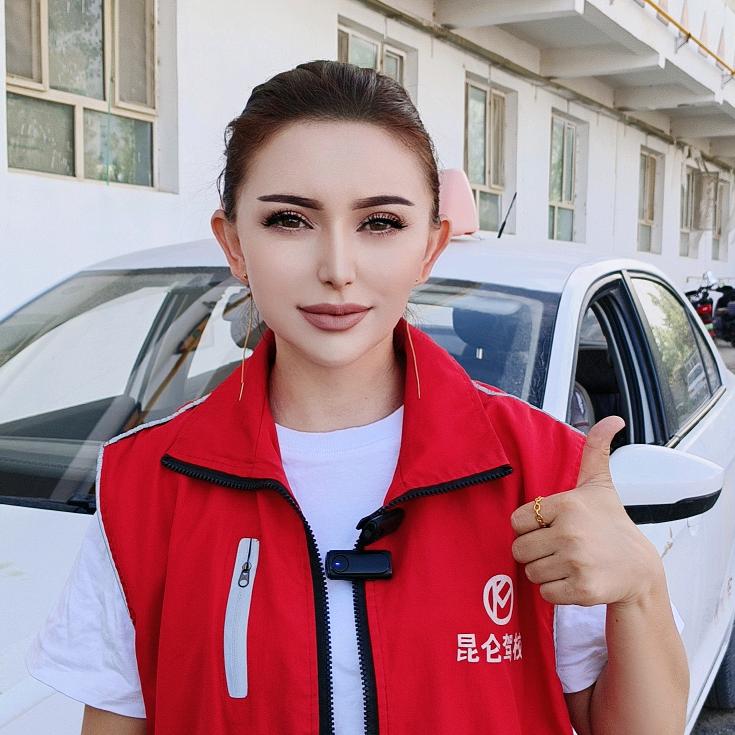 叶城昆仑驾校热比亚教练