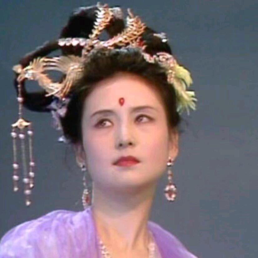 懂事小姐