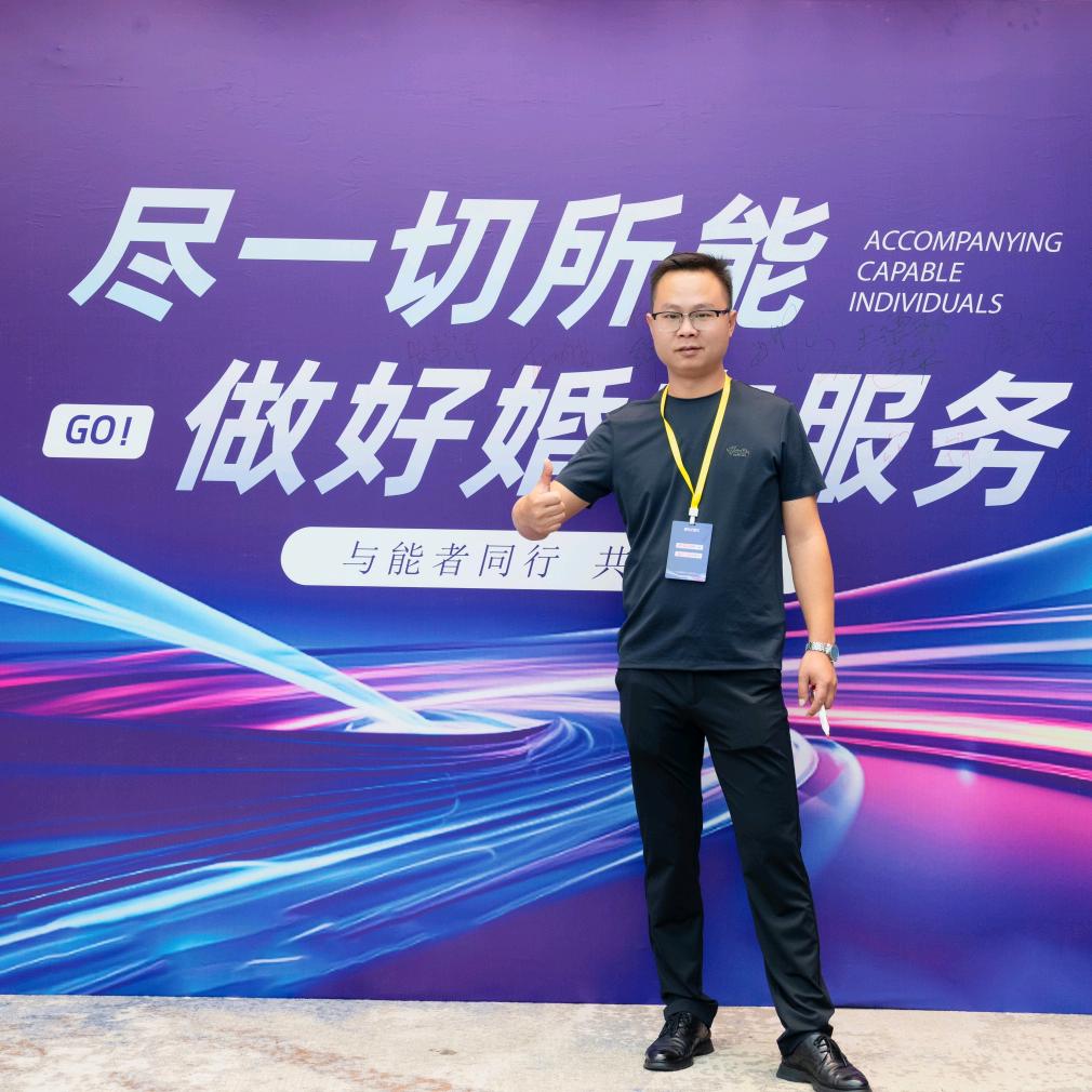 岳阳“婚礼纪婚车”