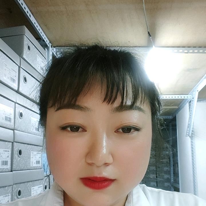 红蜻蜓（乐山岷河南街店）万燕梅