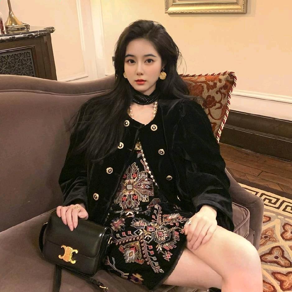 夏妤嫣锦诺名品总部部长招店主