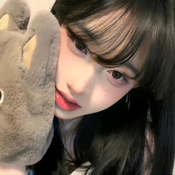 曼，