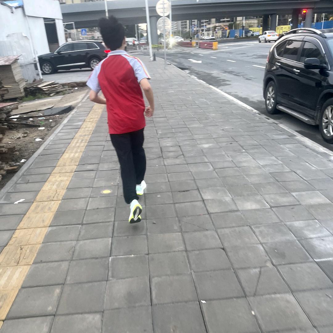 啊平