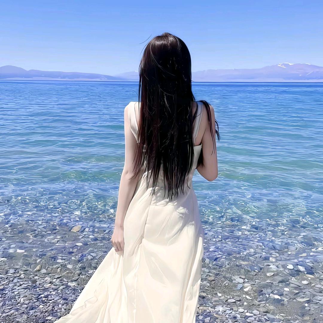 馋嘴小妞