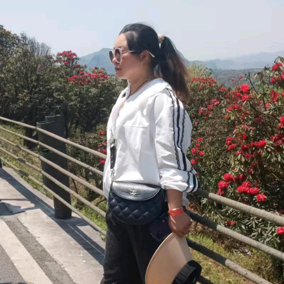 六枝批发洗衣液洗洁精（左左）