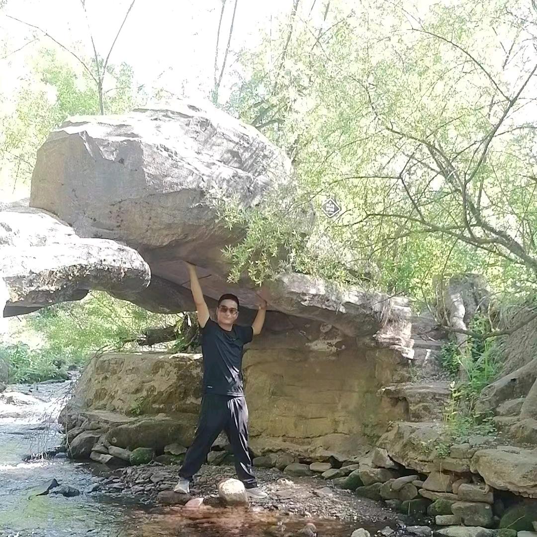 天黑路滑，人心复杂。