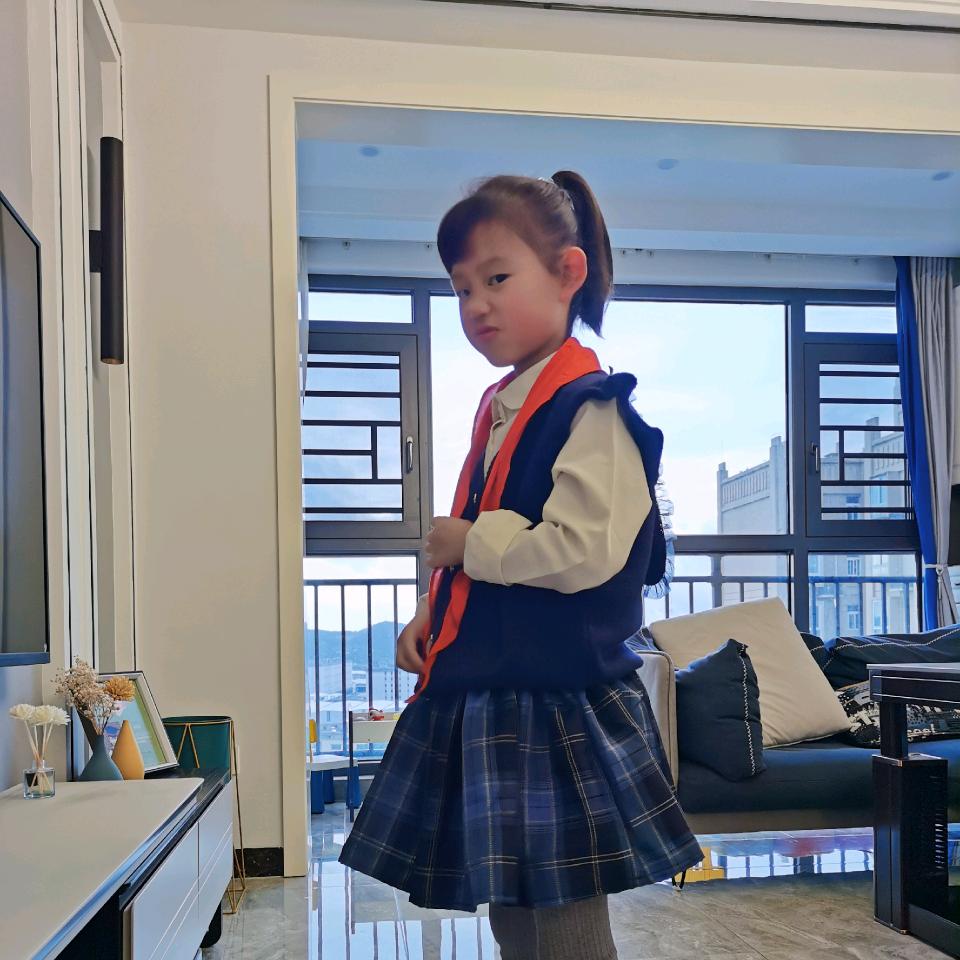 果果诗颖