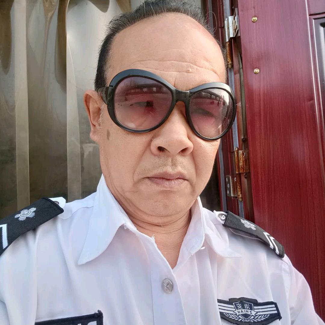 容哥