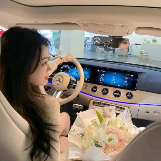 不是美女