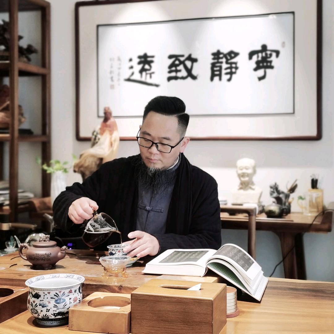 胡华龙-专注中式室内设计
