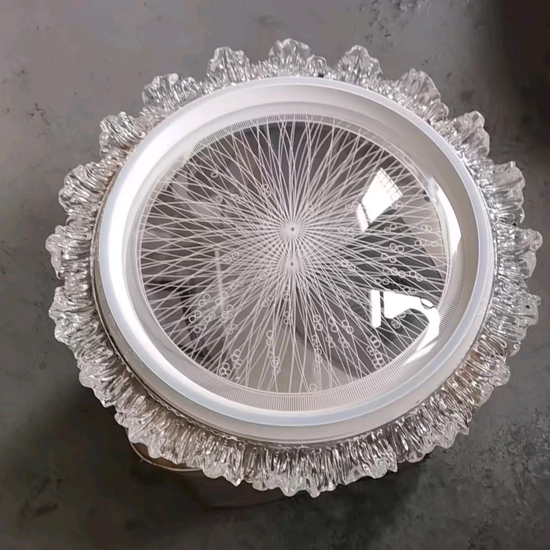 特斯菲照明