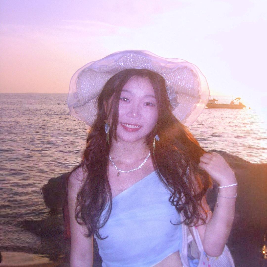 外贸业务员小英