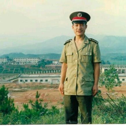 爱土地的老头