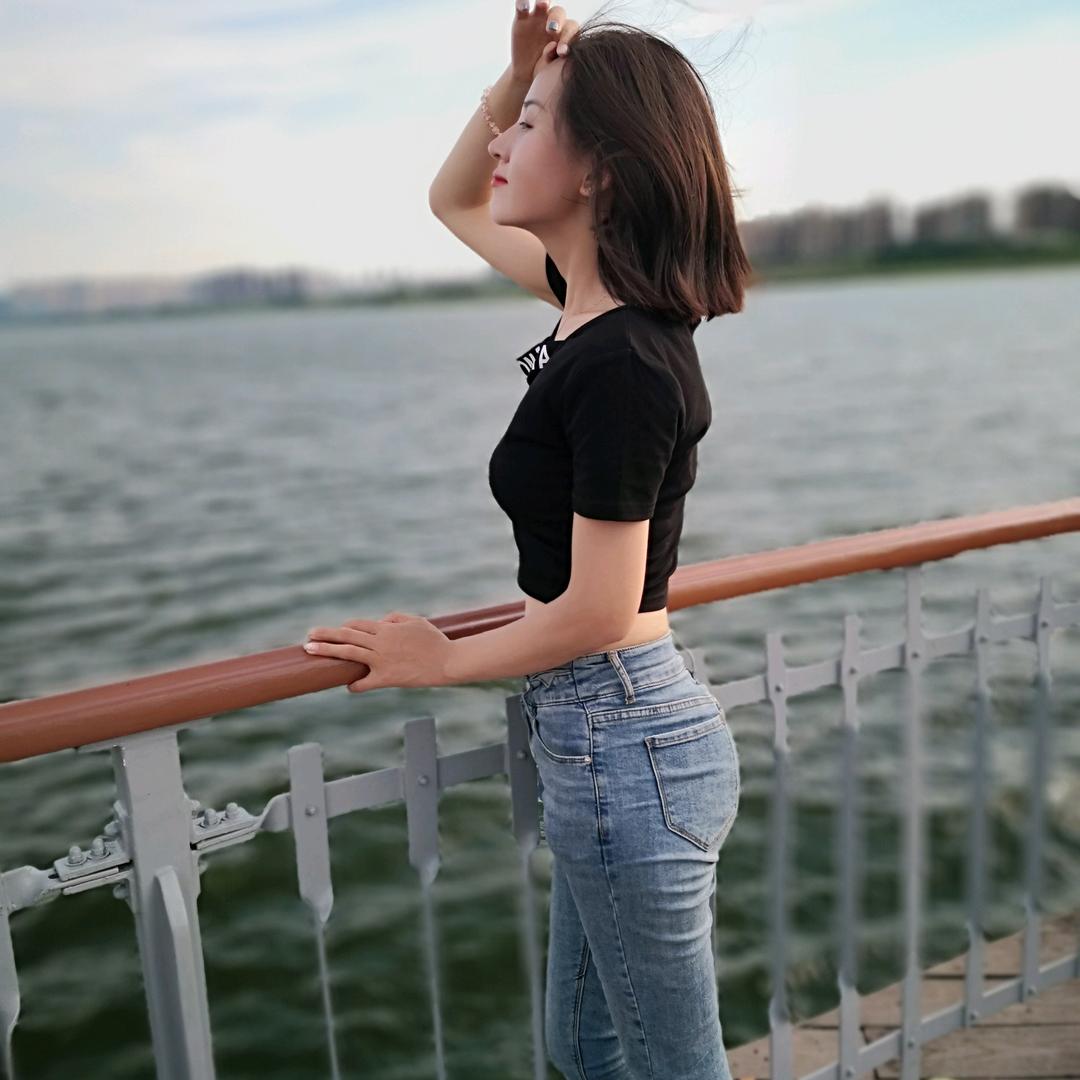 丽丽化妆纹眉美睫美甲