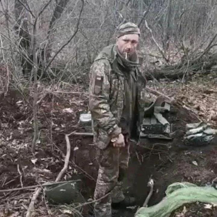 摆摊衣哥