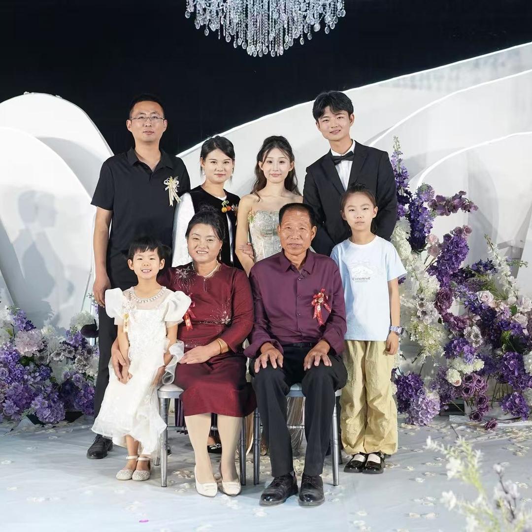 专杀超膘超重的大肥猪。猪肉姐，😊