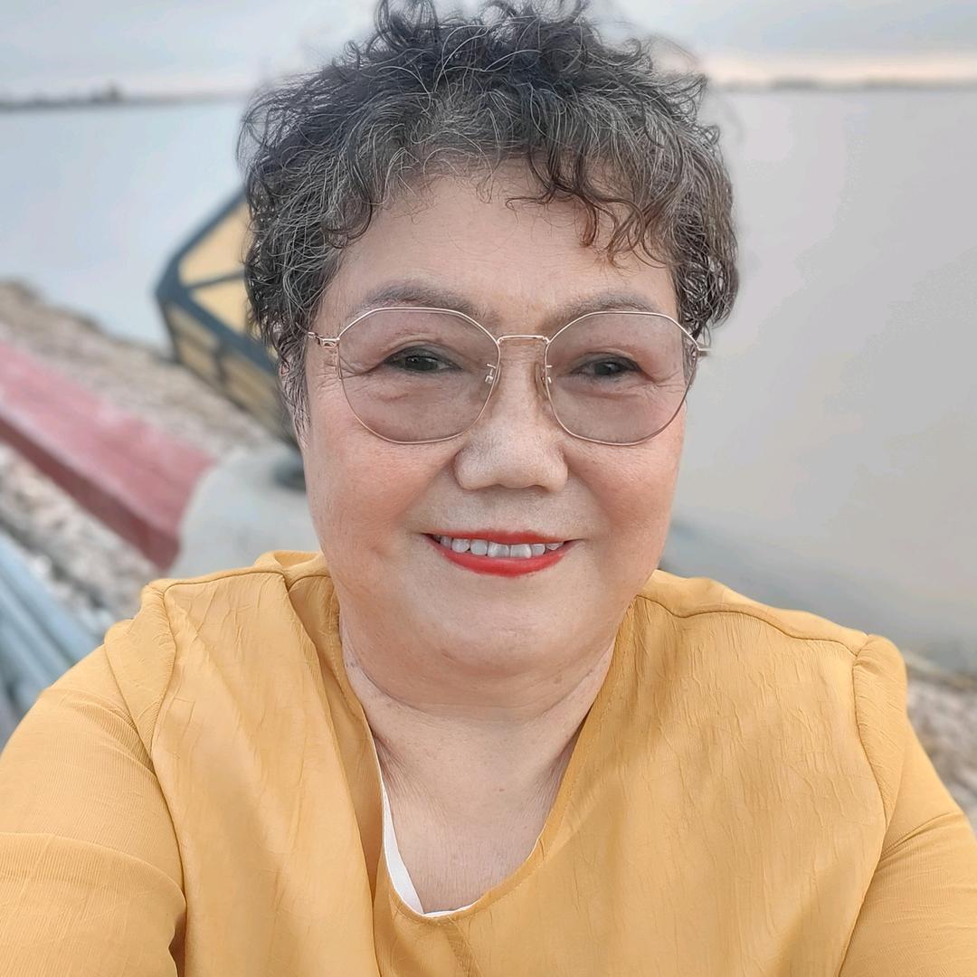 艺姐    走路首播晚8点52