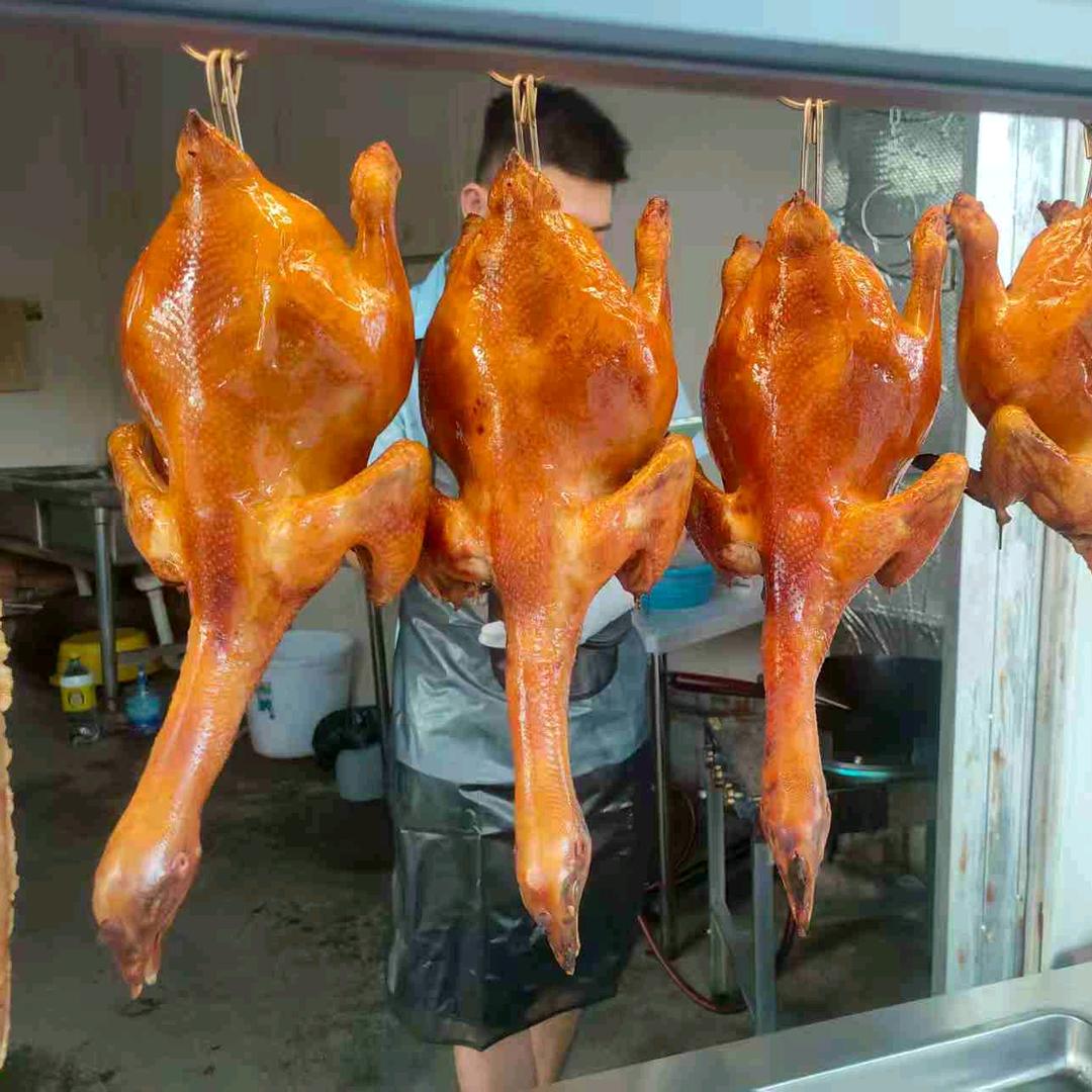 白塔烧鸡店《已搬迁回龙尾了》