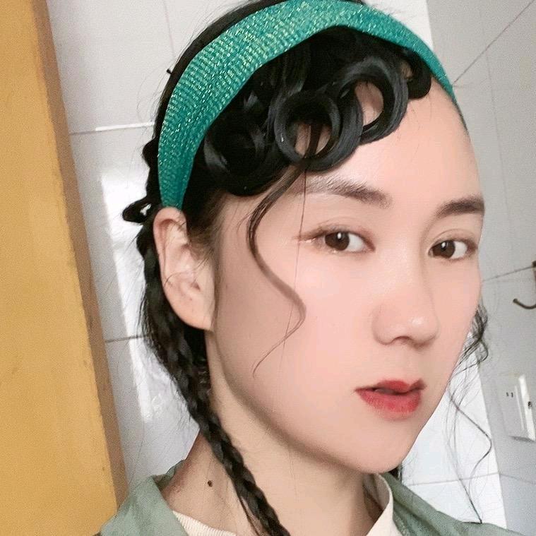 天门诗诗