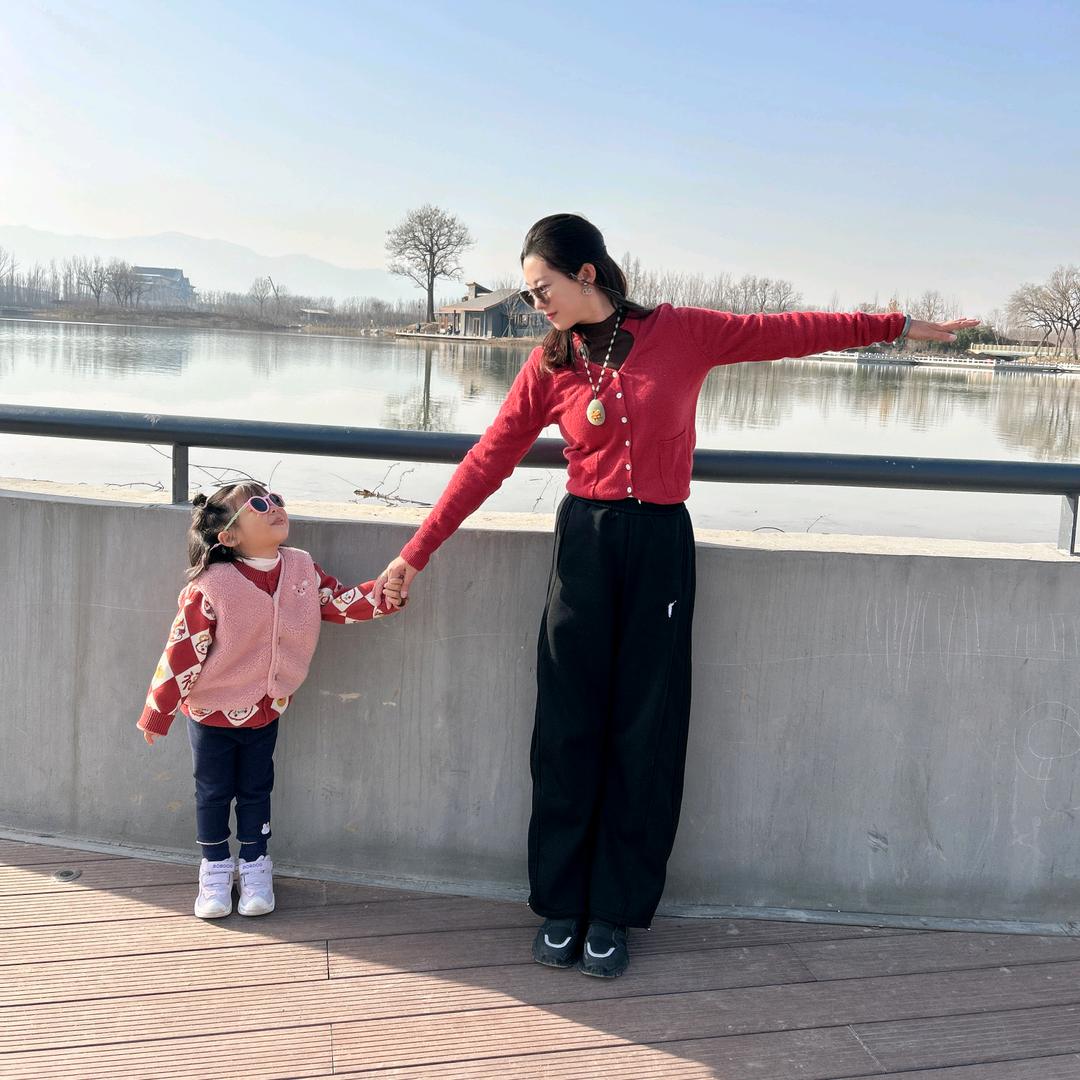 小小家～宝妈亲选女宝穿搭