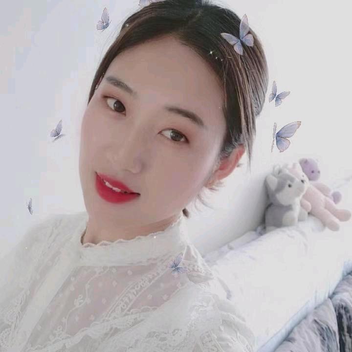 爱笑的玲儿