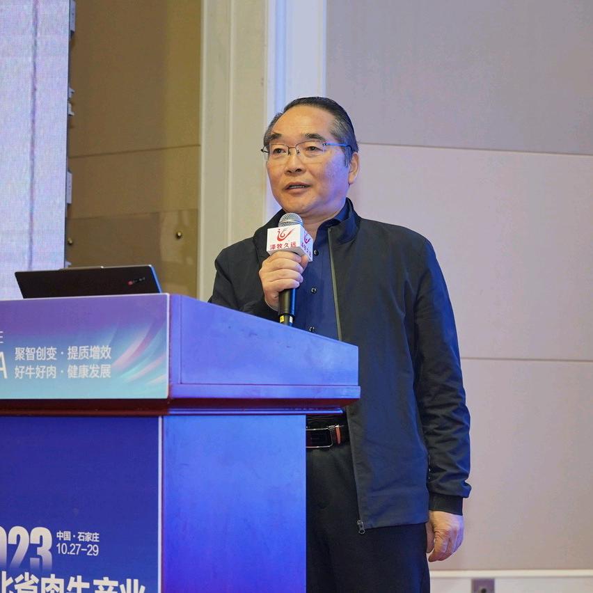泽牧久远养殖技术小李