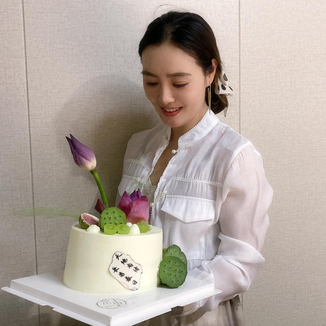 笛犀浩三孩宝妈