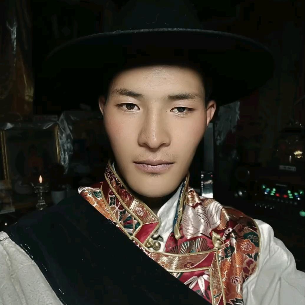 那曲男孩