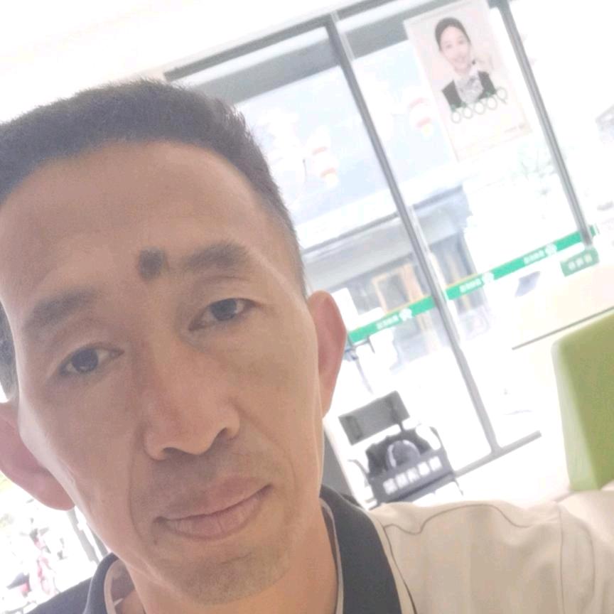 10元理发店罗德军