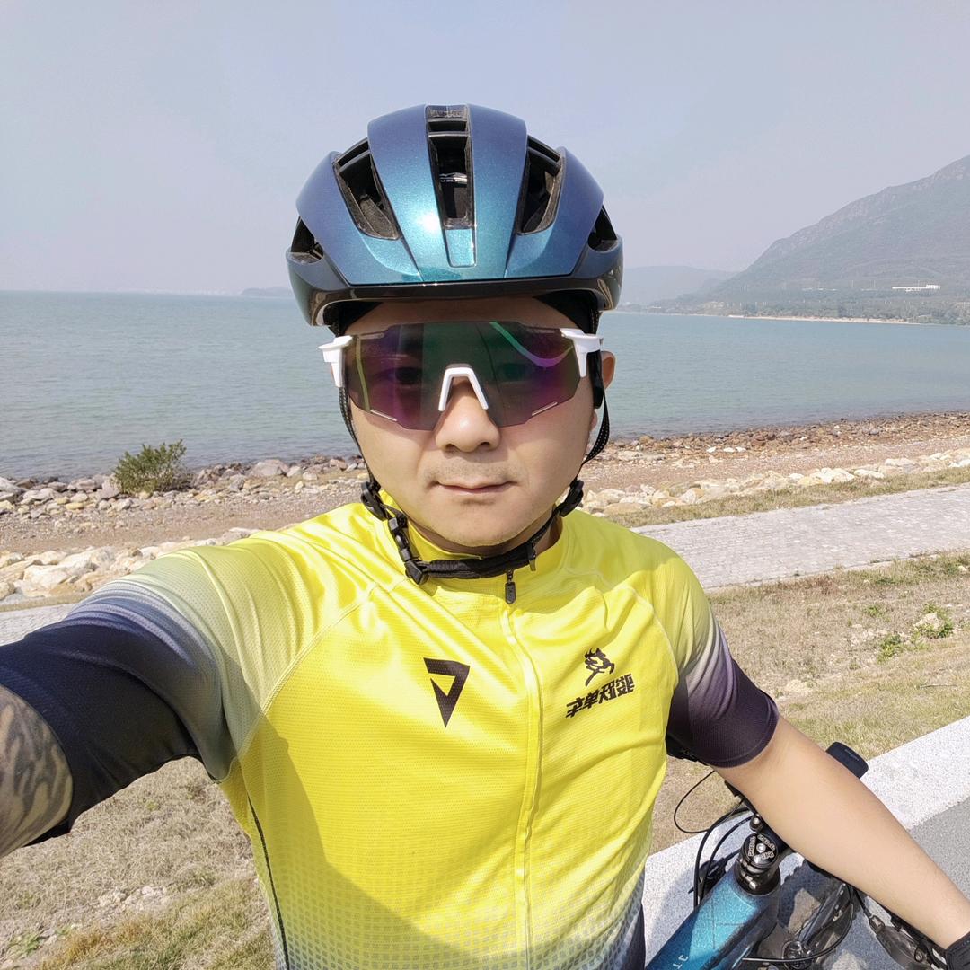 浊酒敬风尘