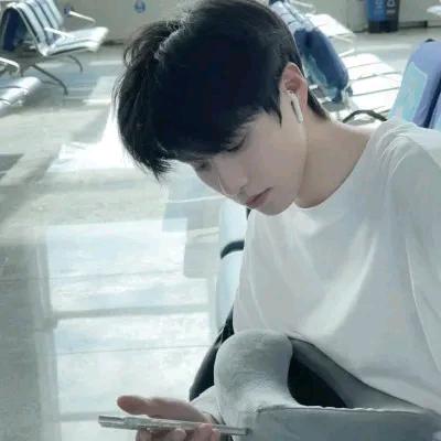 小跟班💫